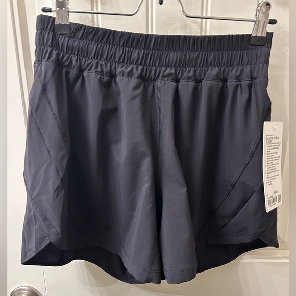 NWT Lululemon Track That shorts 5” lined - Picture 5 of 7